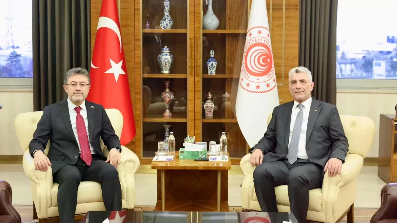 Bakan Bolat ve Bakan Yumaklı bir araya geldi