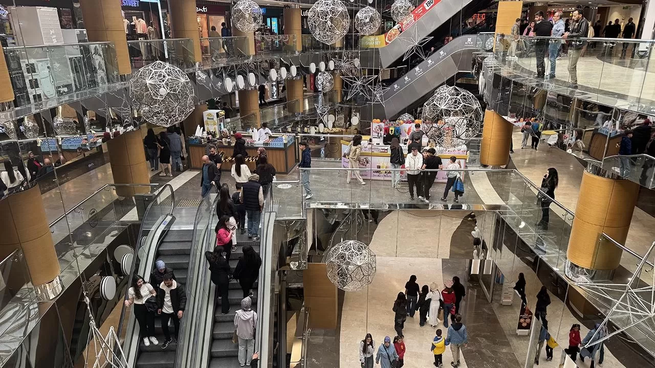 CHP'nin boykot çağrısı ters tepti: 2 Nisan'da alışveriş rekoru kırıldı