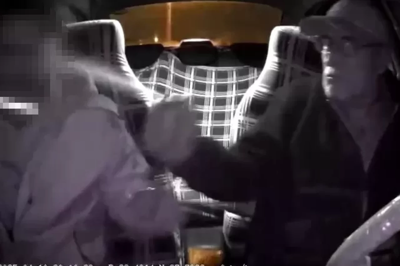 Taksici, tabancalı gaspçıyı biber gazıyla uzaklaştırdı