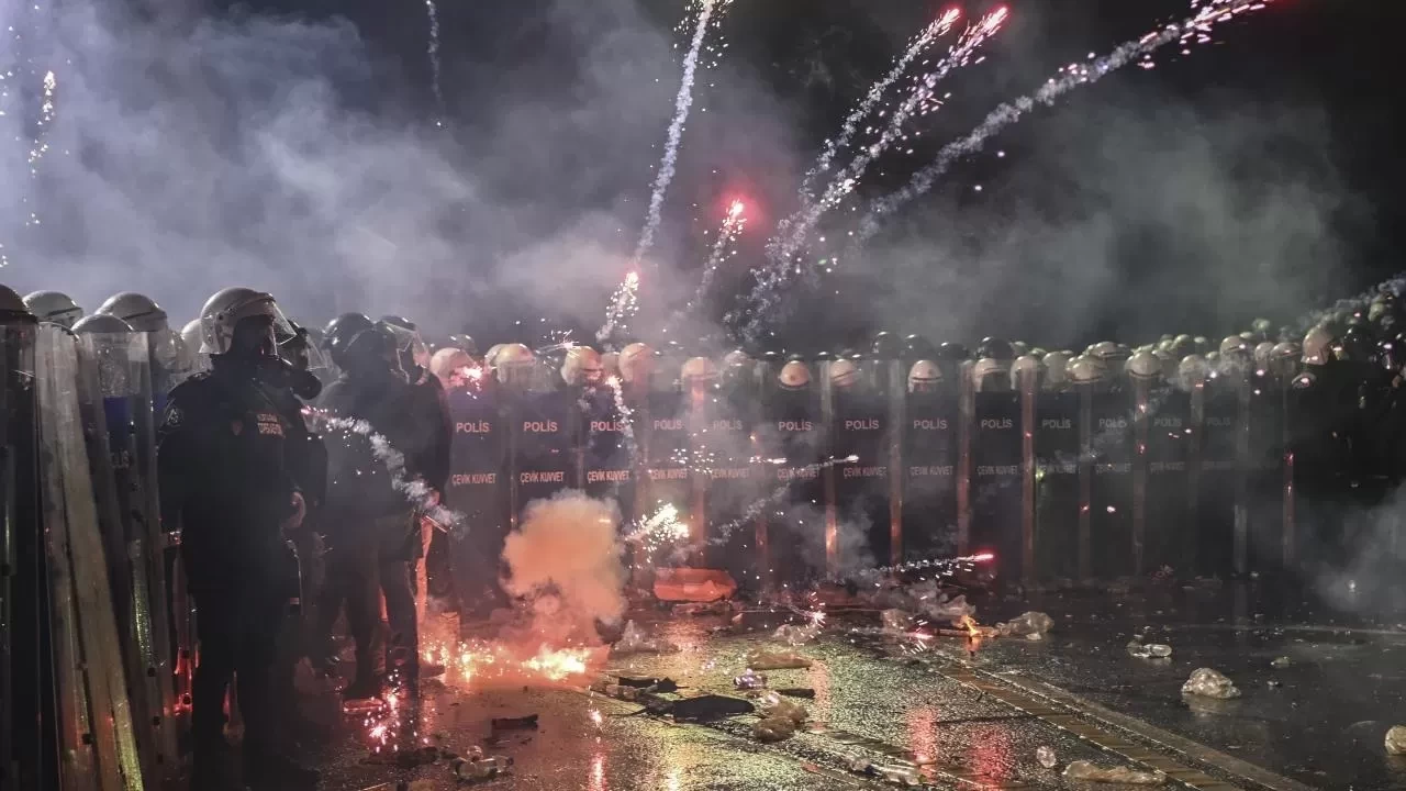 İstanbul'daki izinsiz eylemlerde tutuklanan 59 kişi daha tahliye edildi
