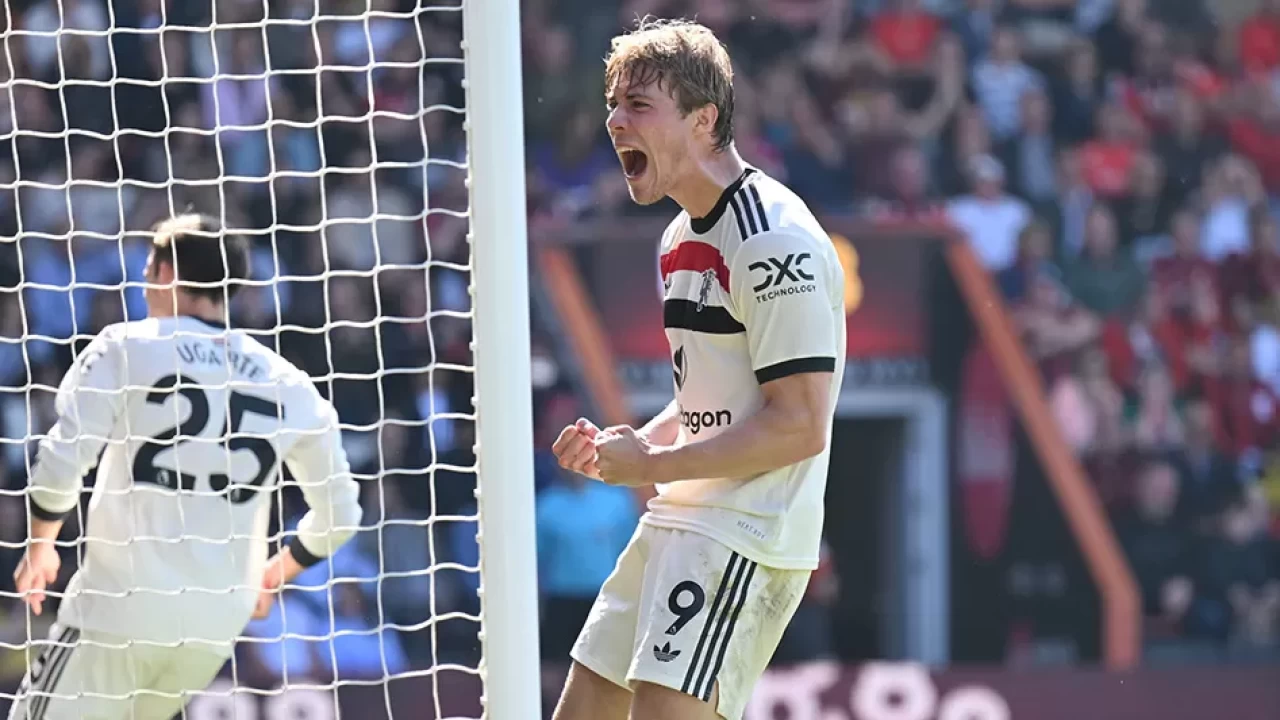 Manchester United, mağlubiyetten son dakikada kurtuldu | Premier Lig'de Bournemouth 1-1 Manchester United