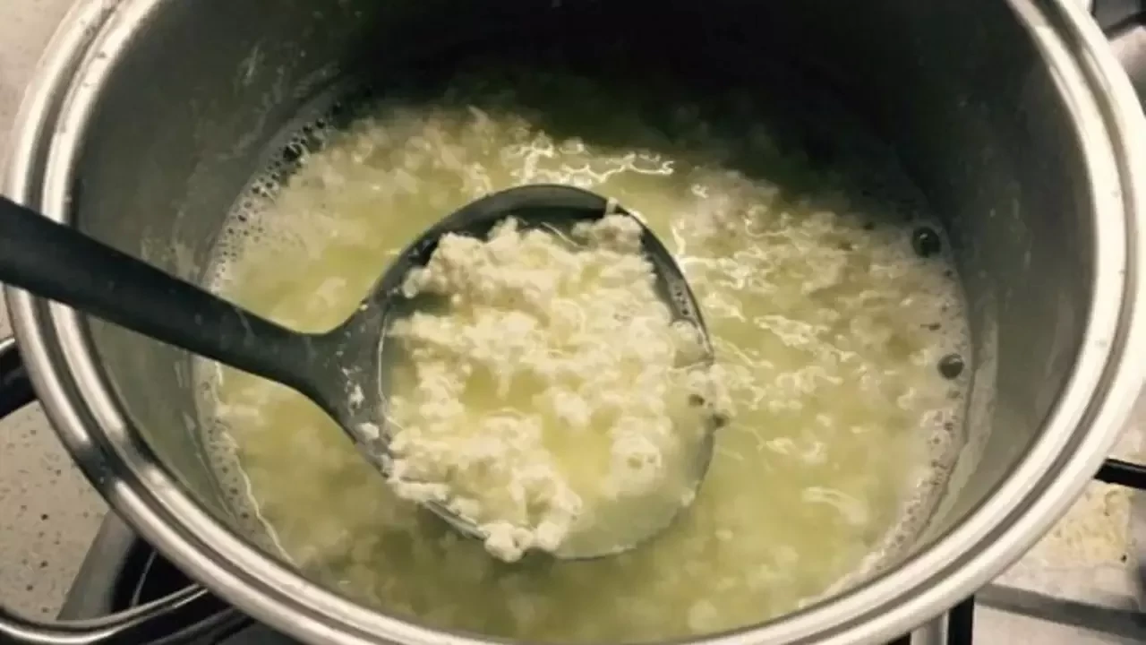 Peynir Altı Suyunun Faydaları Nelerdir? Doğal Protein ve Sağlık Deposu!