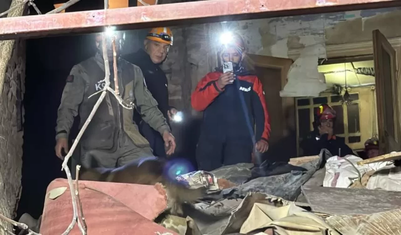 Şişli'de bir binada kısmi çökme meydana geldi