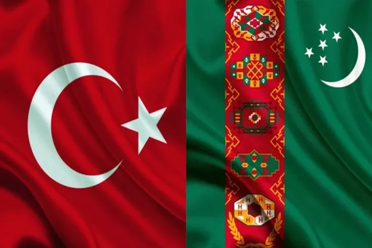 Türkiye ve Türkmenistan ikili ilişkileri geliştirmeyi hedefliyor