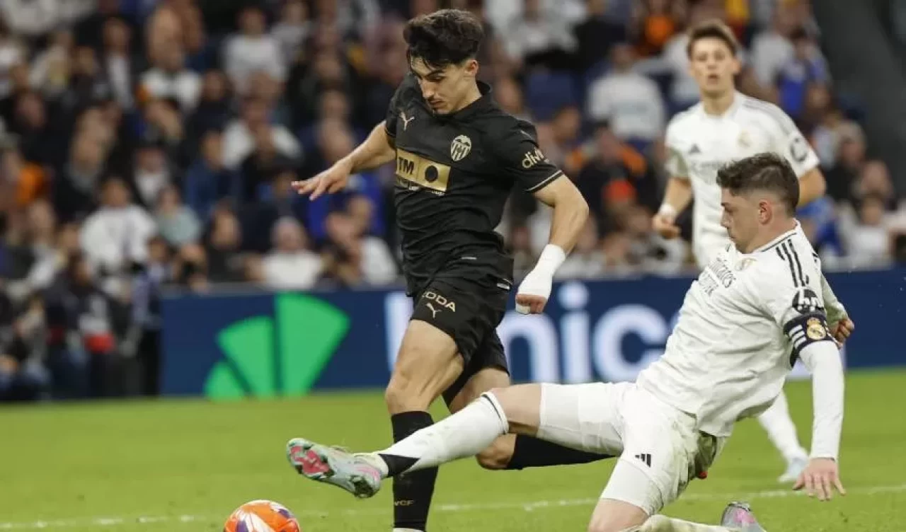 Real Madrid'e şampiyonluk yarışında Valencia engeli