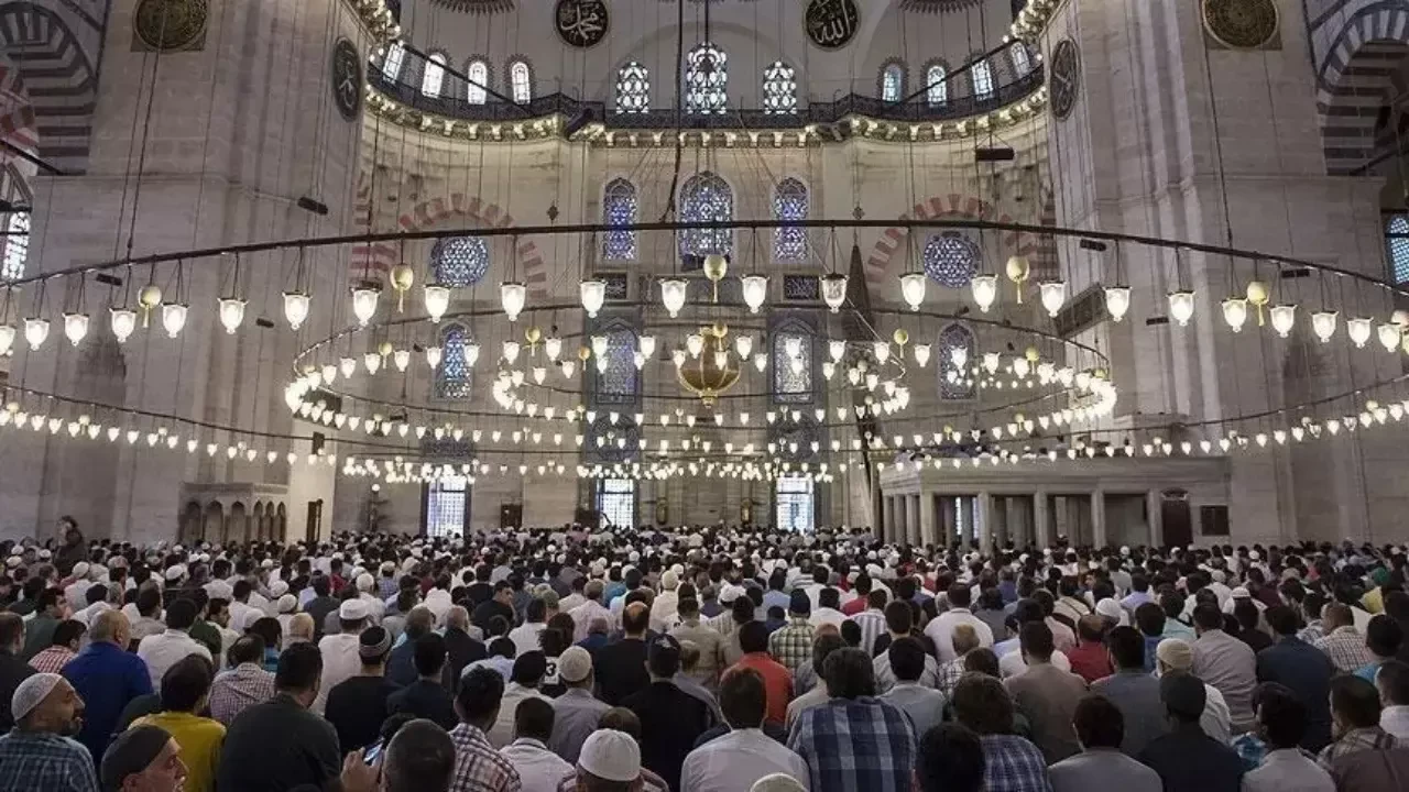 Zuhr-i Âhir Namazı Nedir? Kaç Rekattır, Nasıl Kılınır?