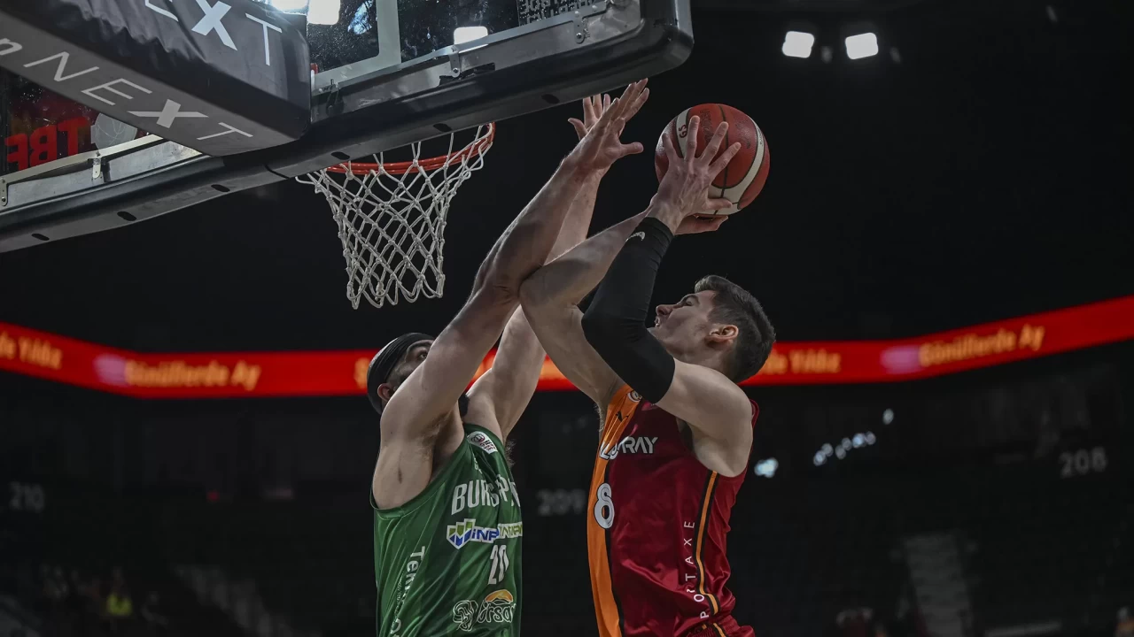 Galatasaray Basketbol Takımı, Türkiye Basketbol Ligi’nde Bursaspor’u 95-89 mağlup etti