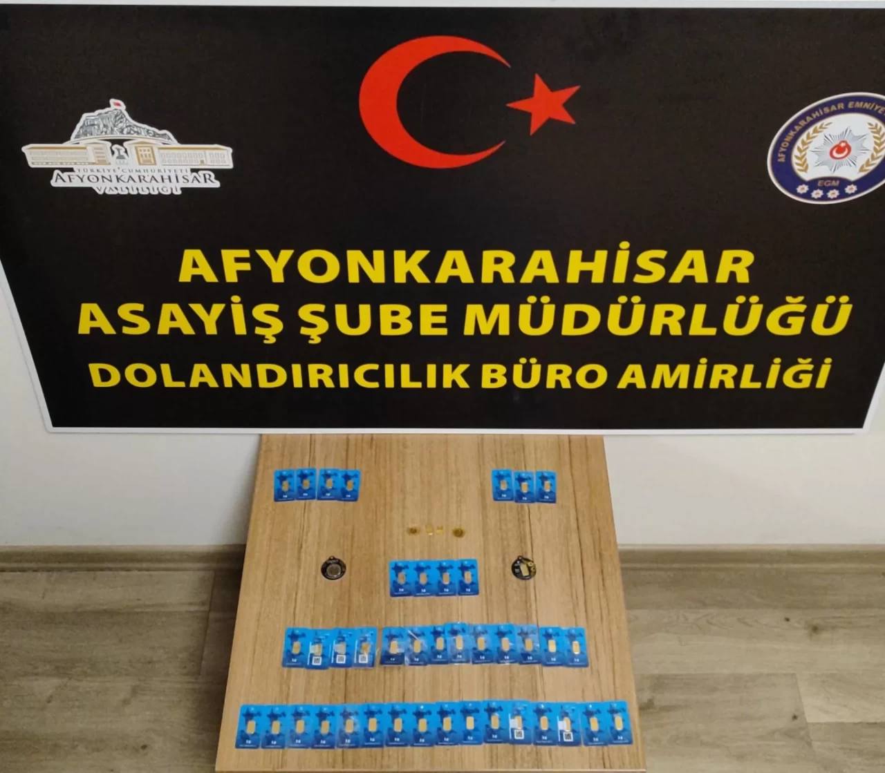 Afyonkarahisar'da kuyumcuları dolandıran 2 şüpheli yakalandı