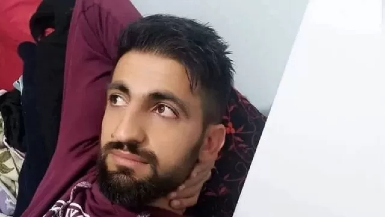 Batman'da, yolda yürürken 'yan bakma' nedeniyle çıkan bıçaklı kavga can aldı!