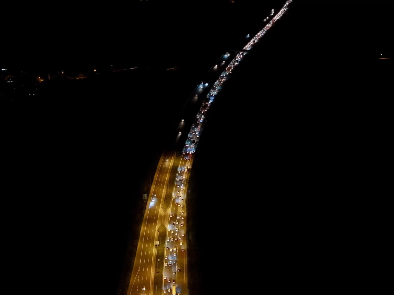 Ramazan Bayramı dönüşünde Anadolu Otoyolu'nda trafik kilitlendi