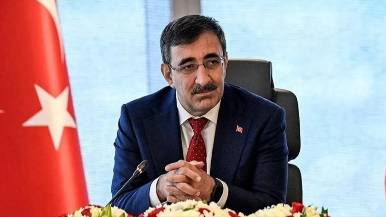 Cumhurbaşkanı Yardımcısı Yılmaz canlı yayında açıkladı: Baştan beri yanlış bir çağrı