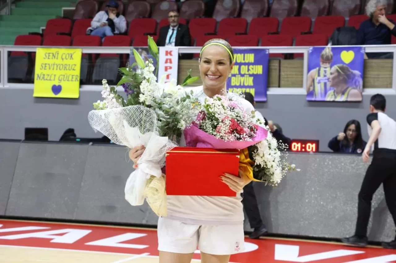 Nazlı Güler, 42 yaşında basketbola veda etti