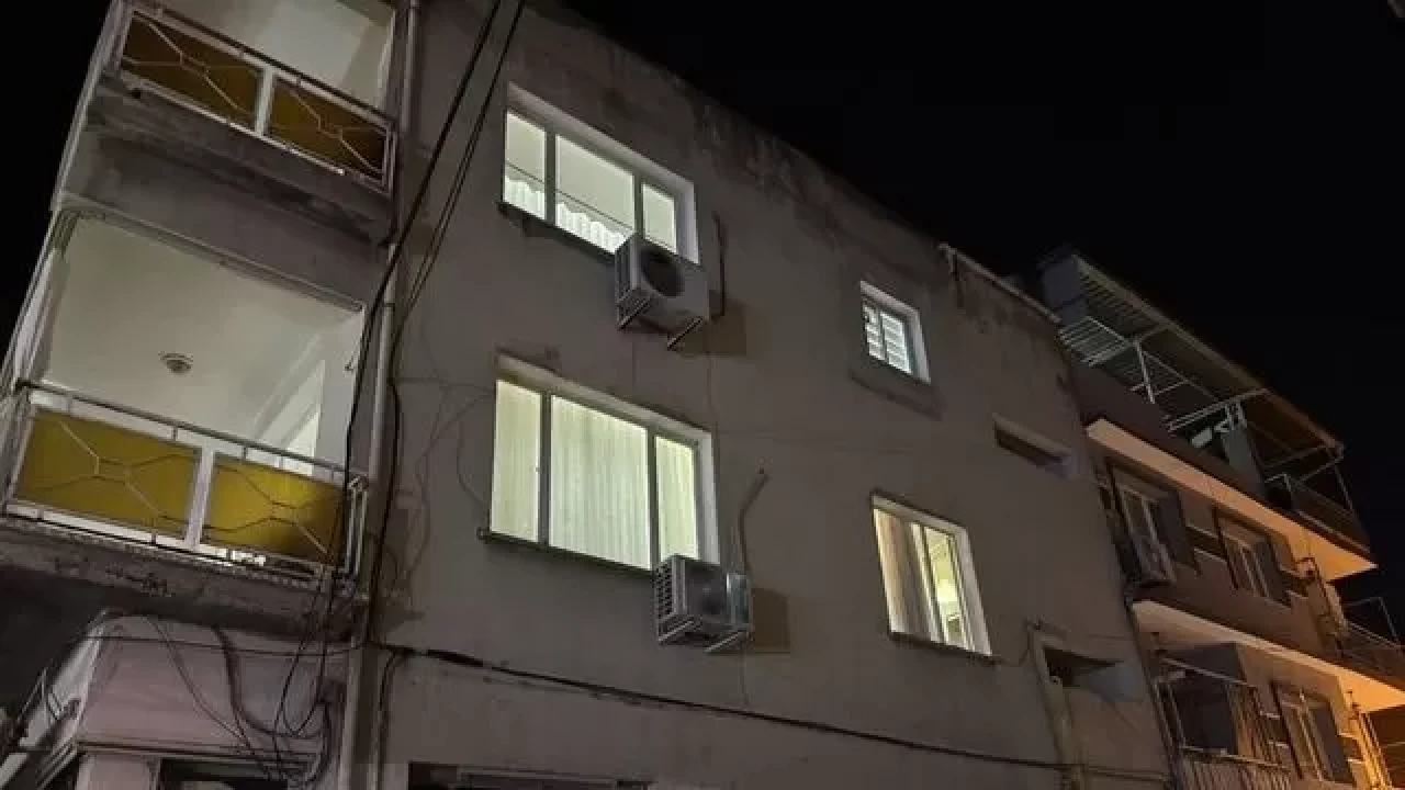 Tüm binayı kötü bir koku sardı! Ceset olduğu ortaya çıktı