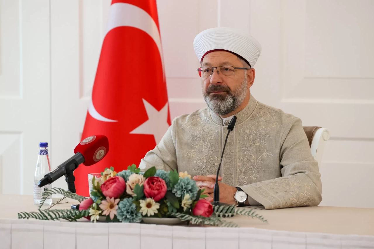 Diyanet İşleri Başkanı Erbaş: Hac organizasyonunda İslam ülkelerine örnek bir teşkilatız