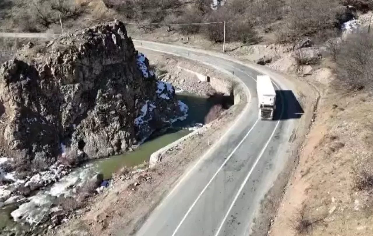 Tunceli-Pülümür-Erzincan karayolunda kazalar can alıyor