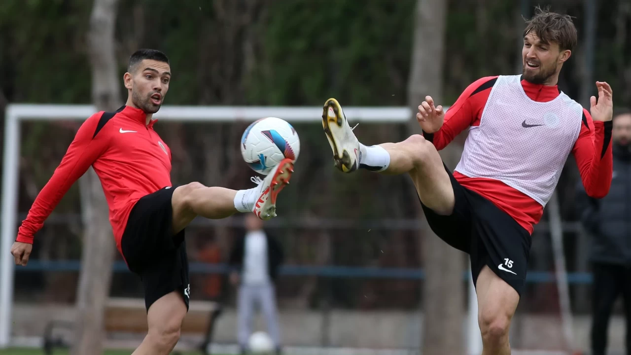 Gençlerbirliği, 'Başkent Derbisi' için hazırlıklarını sürdürdü