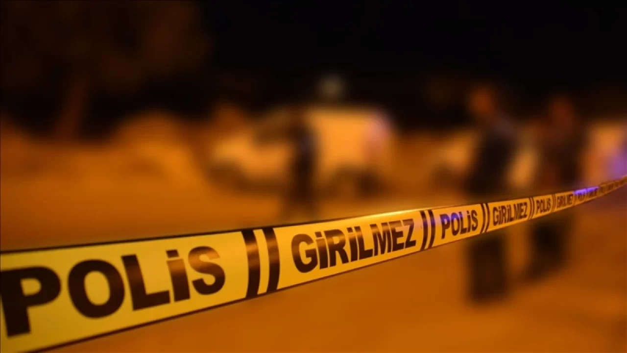 İstanbul Bağcılar'da kimlik kontrolü yapan bekçiye silahlı saldırı: Bekçi ağır yaralandı