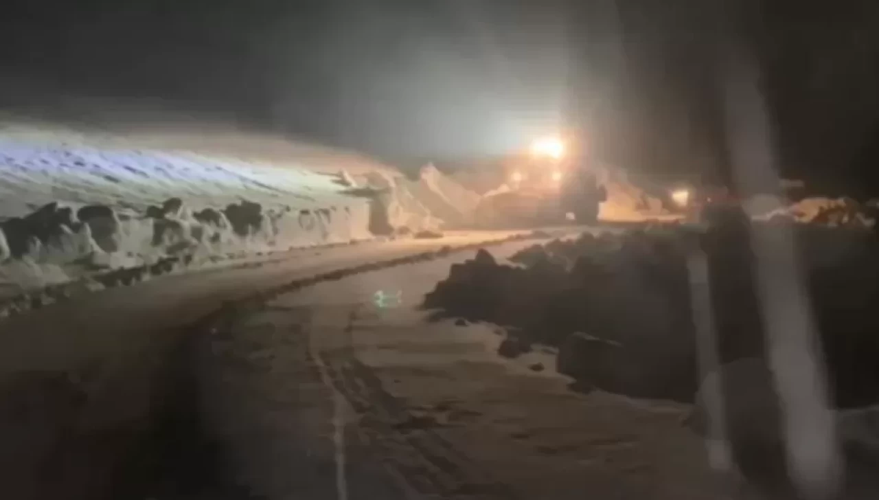 Ardahan-Ardanuç yolu 5 ay sonra ulaşıma açılıyor