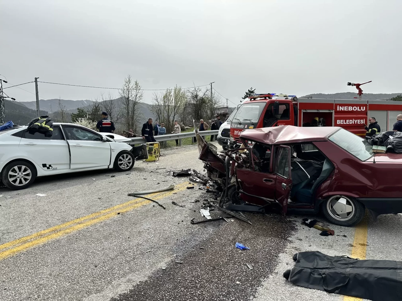 Kastamonu'da feci kaza: 3 ölü, 4 yaralı