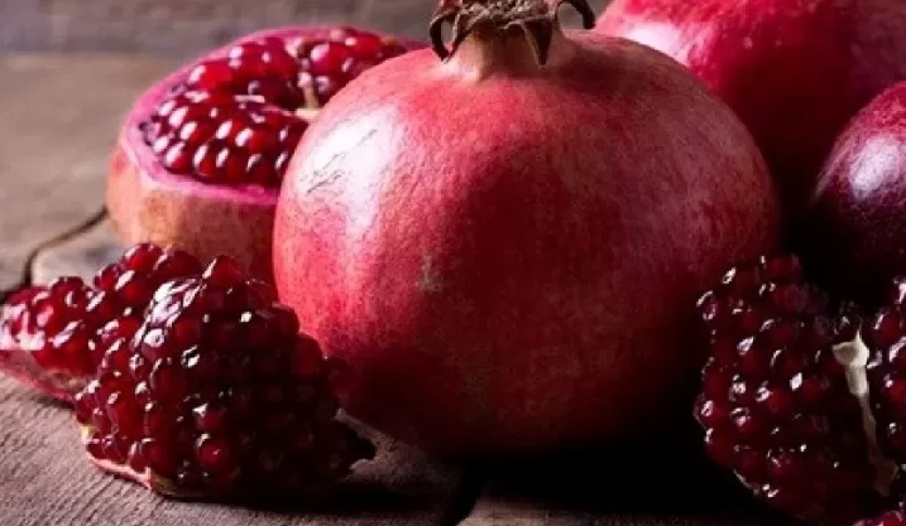 Nar faydalarıyla şifa saçıyor ama aşırı tüketimine dikkat!