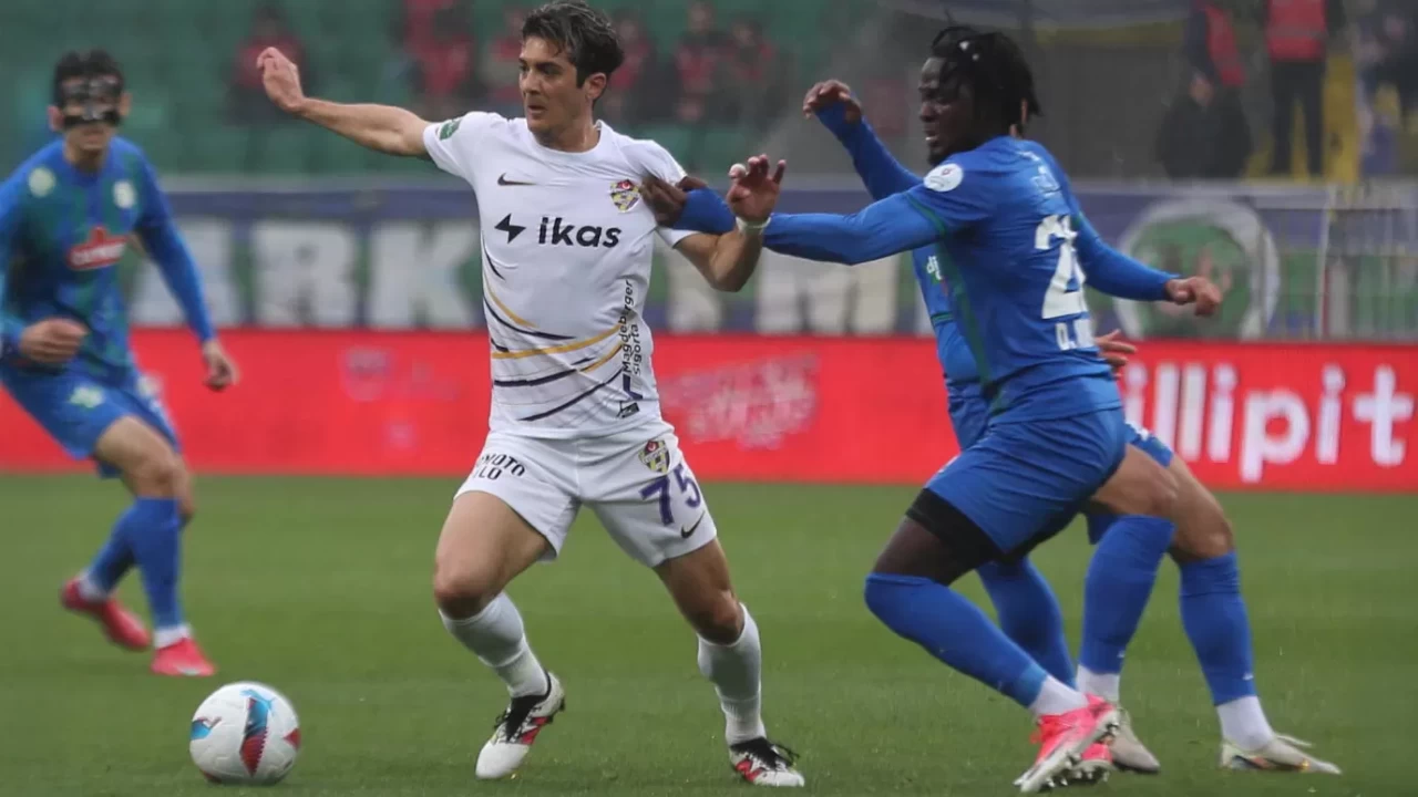 Çaykur Rizespor'dan kritik galibiyet! Süper Lig'de Çaykur Rizespor 1-0 Eyüpspor