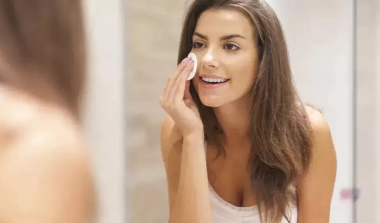 Temizleme balmı nedir, ne işe yarar? Cilt temizliğinde yeni trend