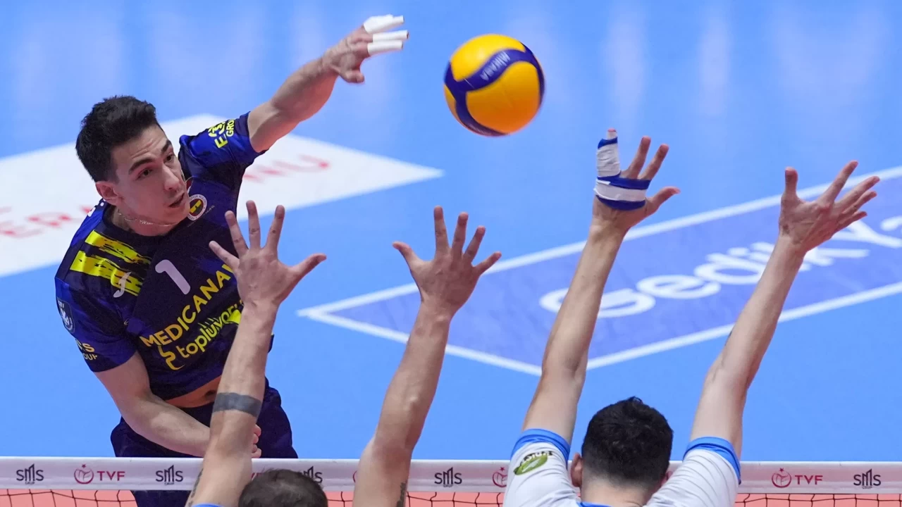 Erkekler Voleybol Efeler Ligi Play-Off 1-4 etabının maç programı açıklandı