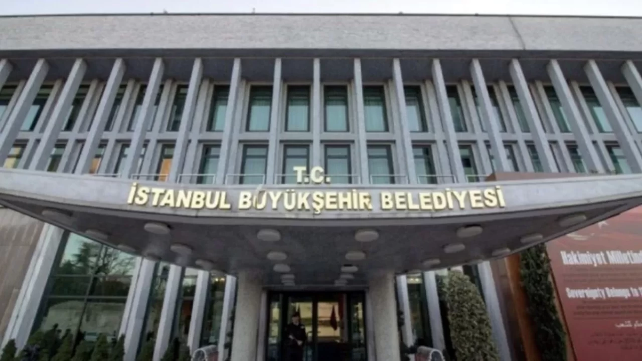 İBB'ye yönelik yolsuzluk soruşturmasında yaşananlar: 15 soru 15 cevap
