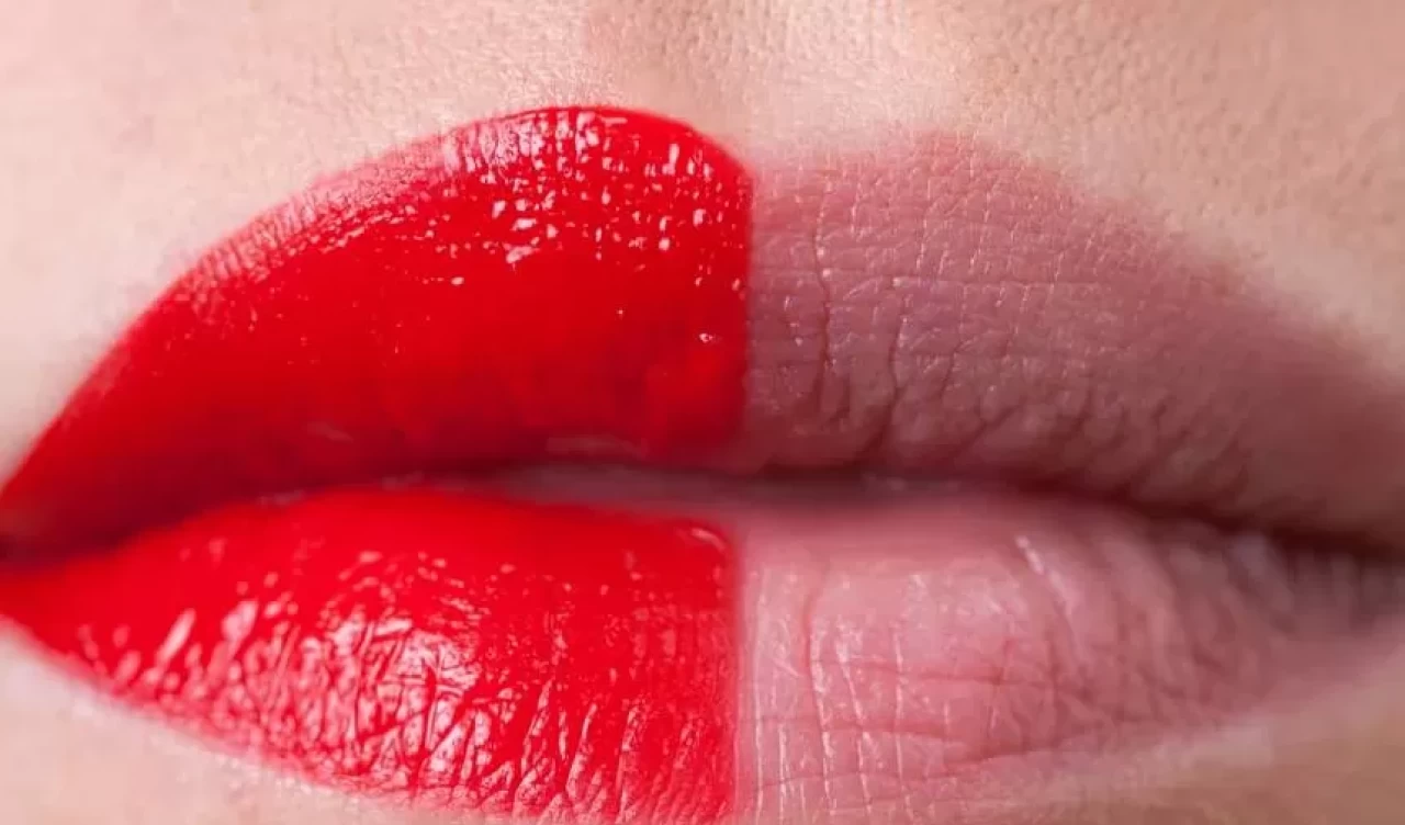 Kusursuz kırmızı ruj makyajı için ipuçları