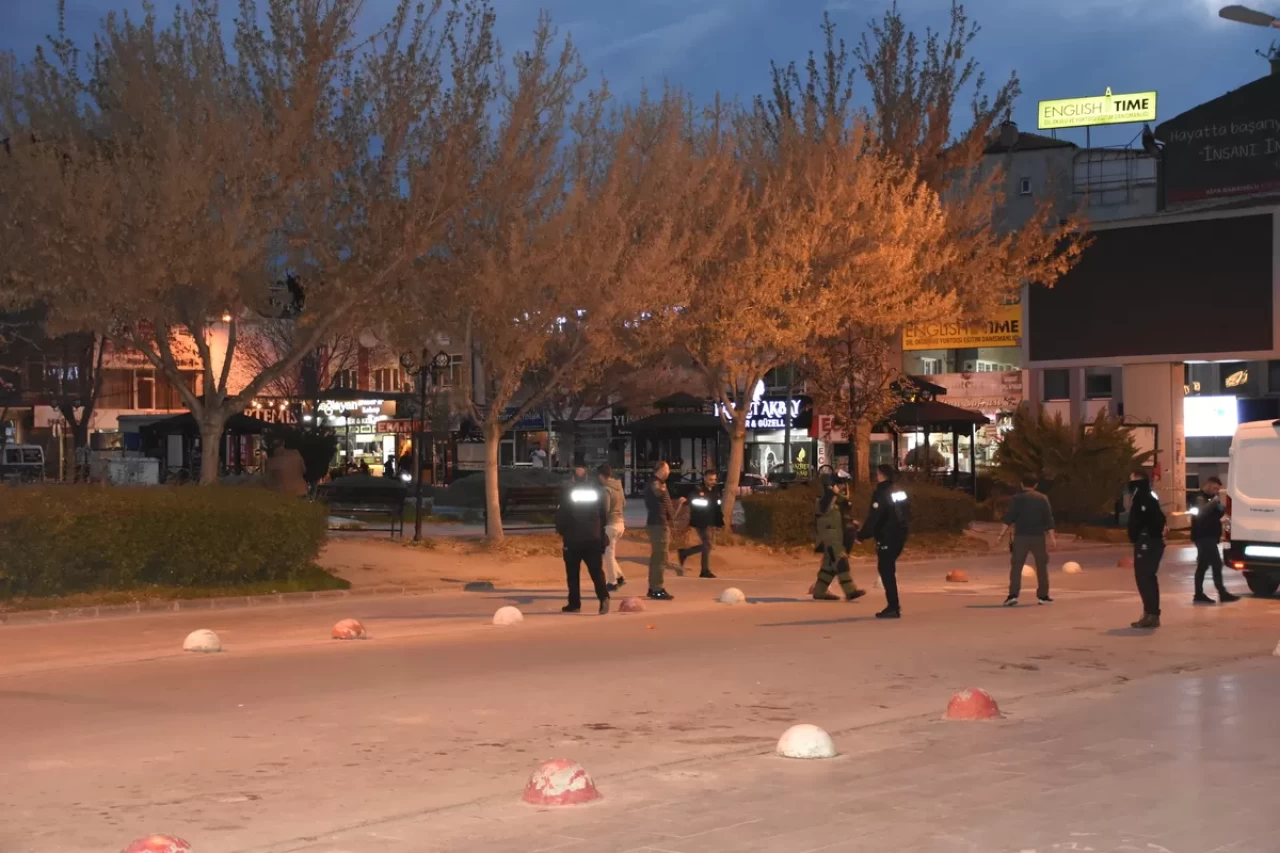 Karaman'da bulunan şüpheli çanta patlatıldı