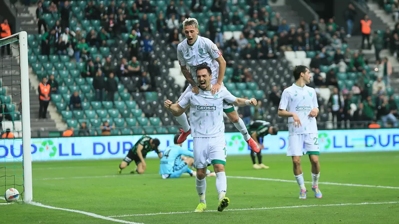 1. Lig'de gol rekoru kırıldı, heyecan son 2 haftaya taşındı