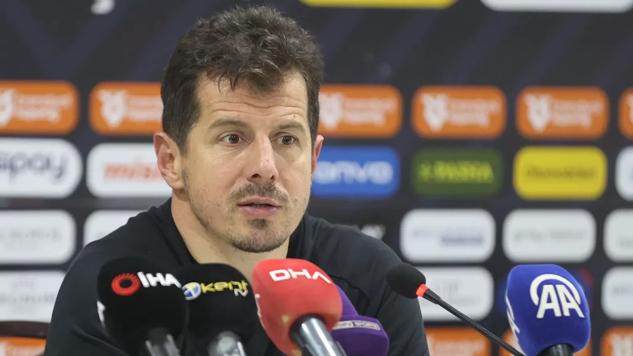 Antalyaspor Teknik Direktörü Emre Belözoğlu: "Bugün 1 puanı kayıp görmüyorum”