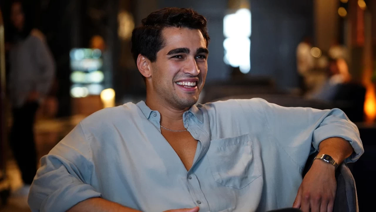 Yalı Çapkını'nın Ferit'i Mert Ramazan Demir asker tıraşı oldu