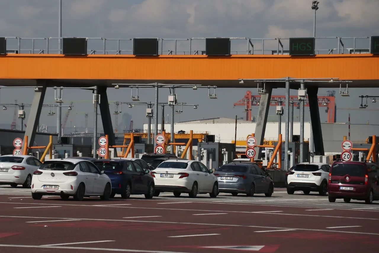 Kırıkkale'de bayram dönüşü trafiği sürüyor