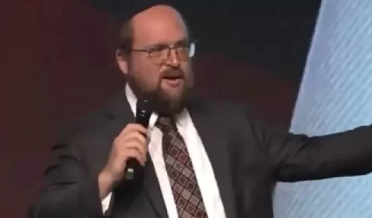 ABD'de Hamas'ı tecavüzle suçlayan haham, bir çocuğa tacizden gözaltına alındı