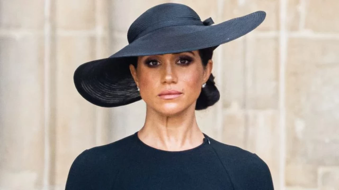 İngiliz yazardan Meghan Markle'a suçlama