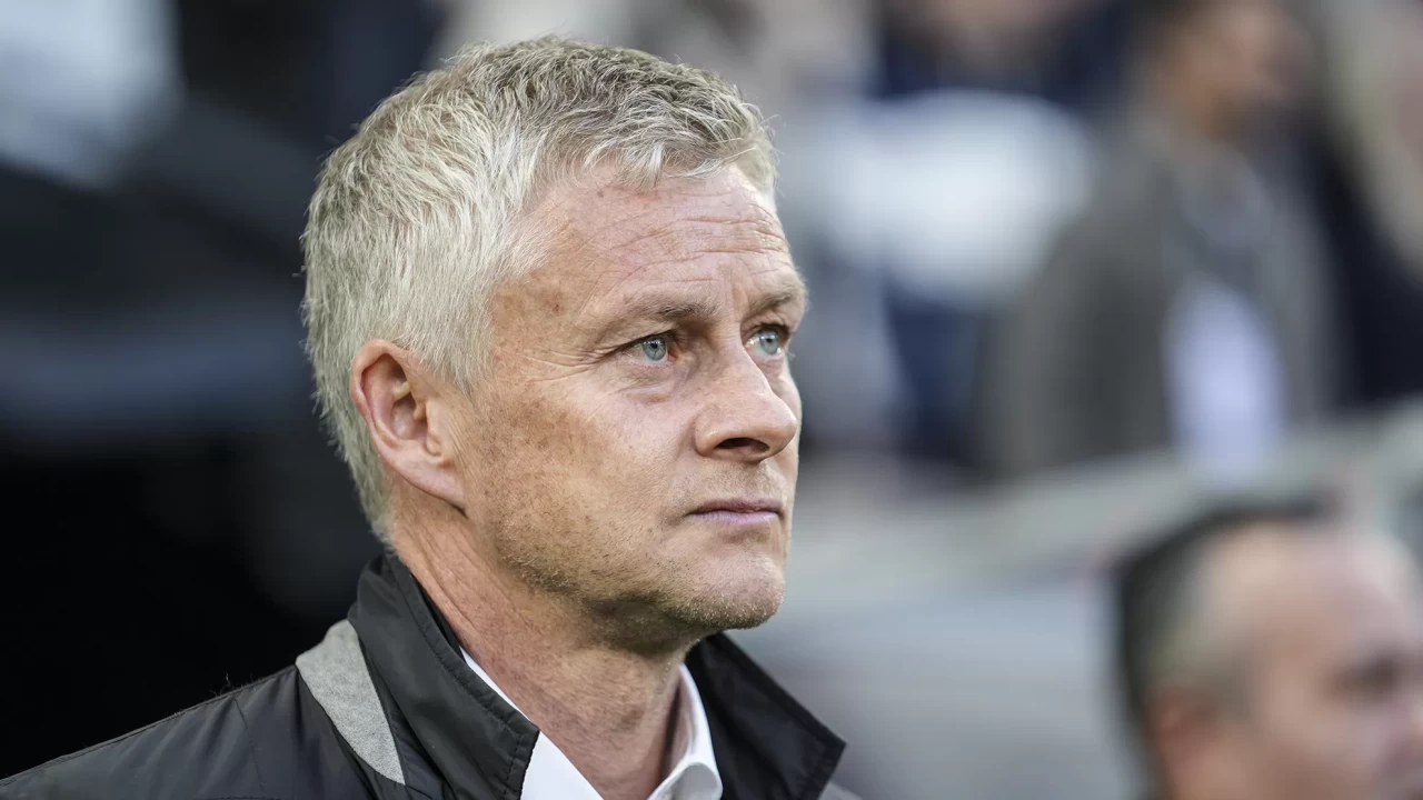 Ole Gunnar Solskjaer, Başakşehir mağlubiyetinin ardından açıklamalarda bulundu: "Hayal kırıklığı yaşıyorum"