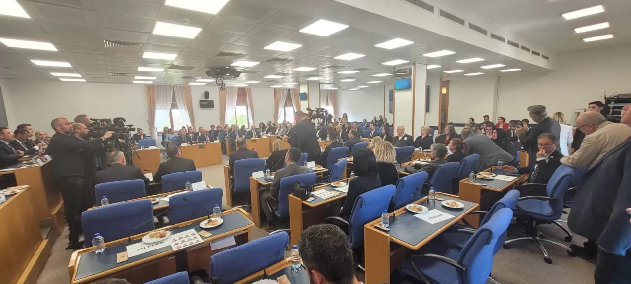 Gözyaşları sel oldu! Küçük çocuğun son mesajı milletvekillerini de ağlattı