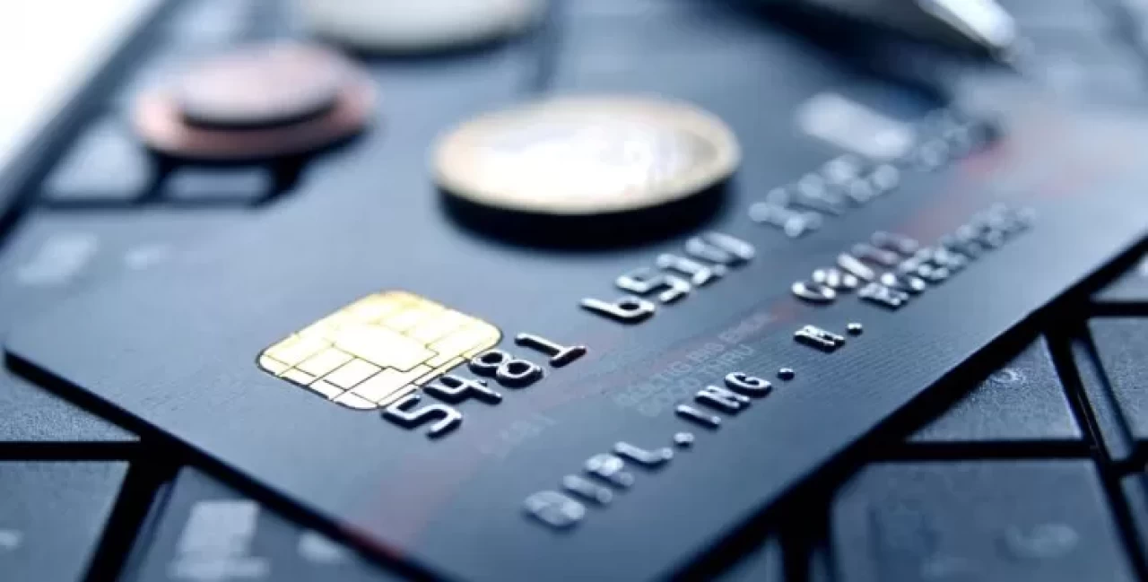 Eğlence gecesi kabusa döndü! Uyuyakaldı, uyandığında borçlandı