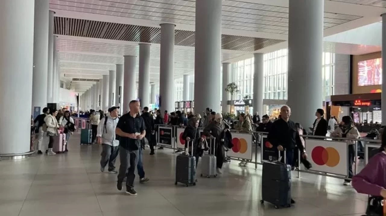 İstanbul Havalimanı'nda bayram yoğunluğu