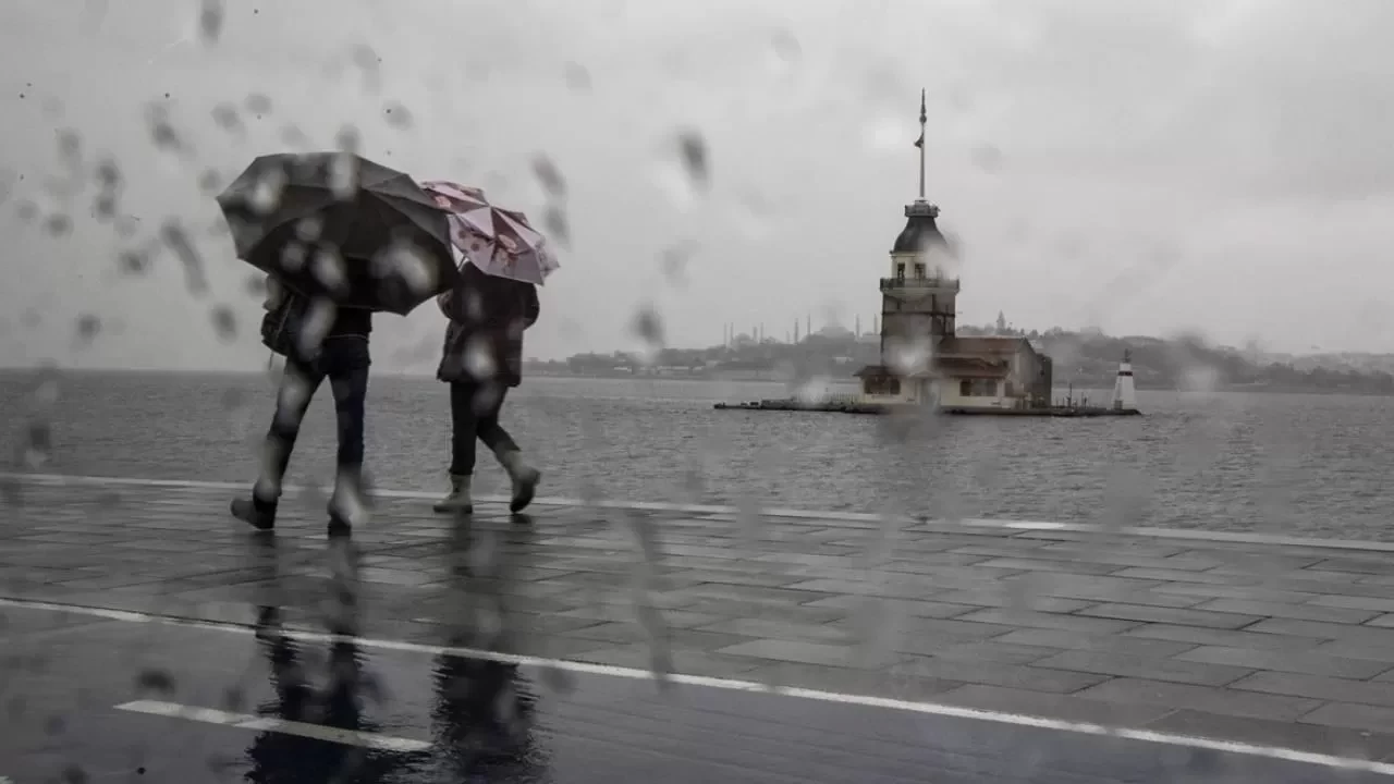 Meteoroloji'den İstanbul için sağanak yağış uyarısı