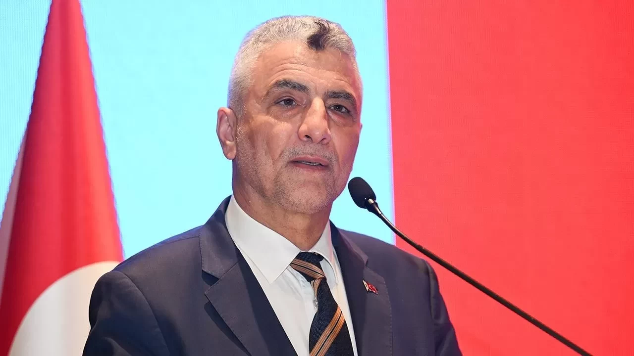 Bakan Bolat BAE'ye gidiyor