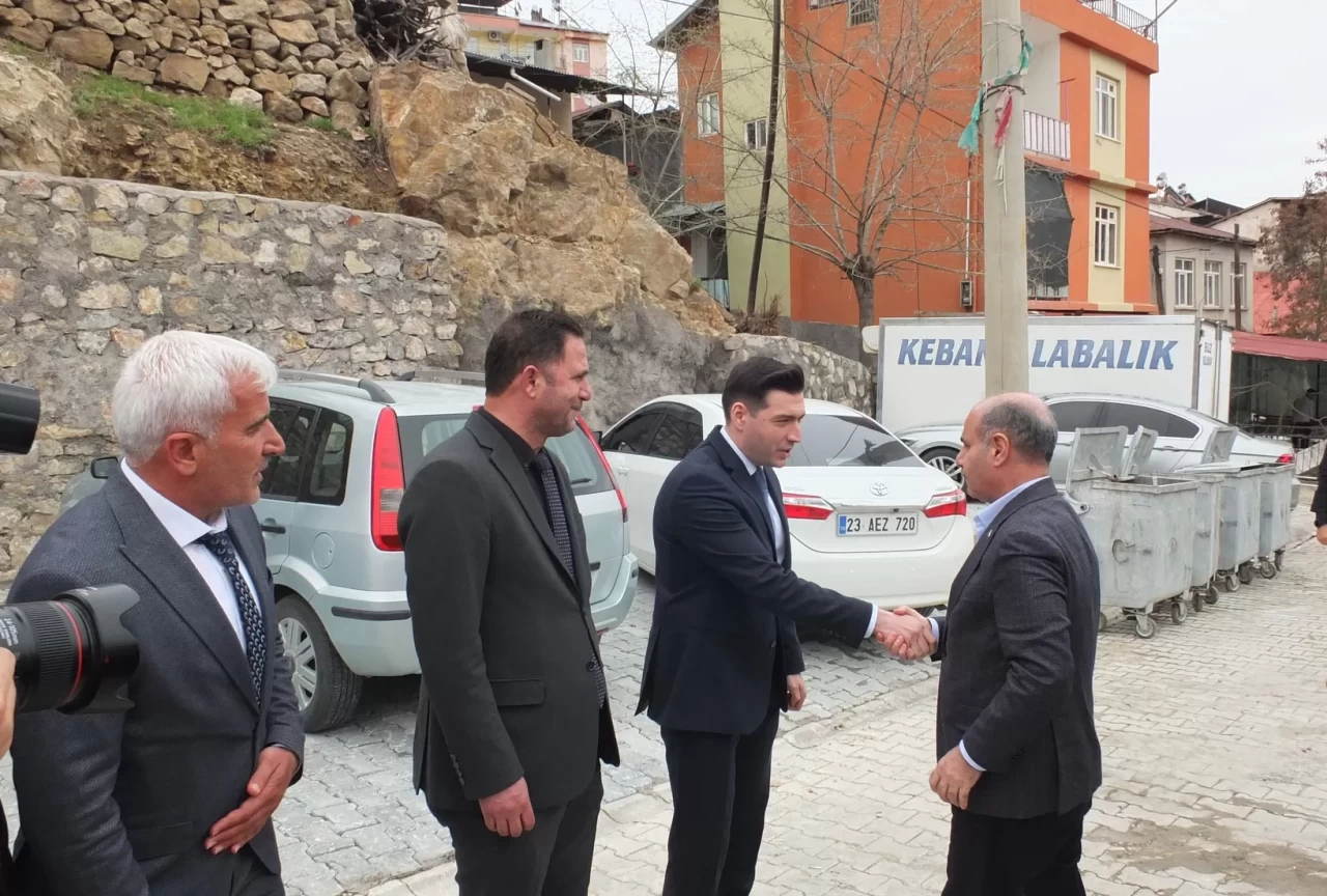 İçişleri Bakan Yardımcısı Aktaş, Ramazan Bayramı'nı Elazığ'da kutladı