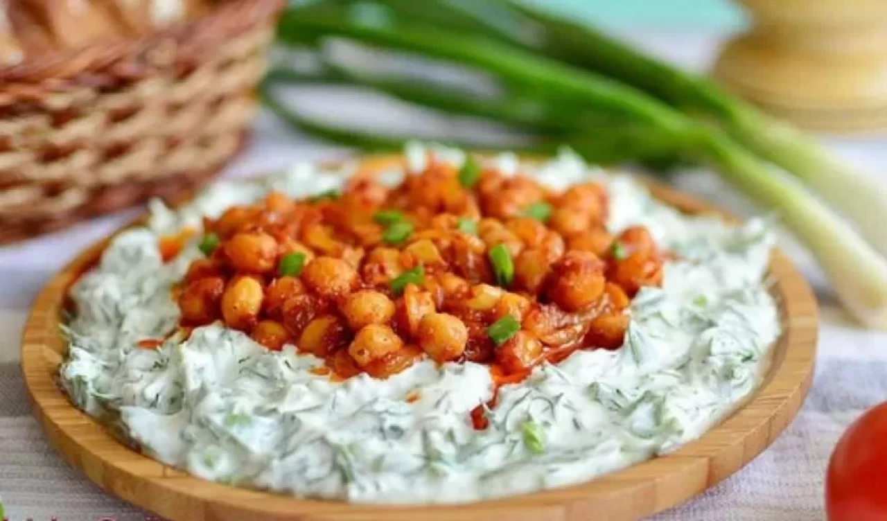 Çıtır nohutlu semizotu salatası nasıl yapılır?