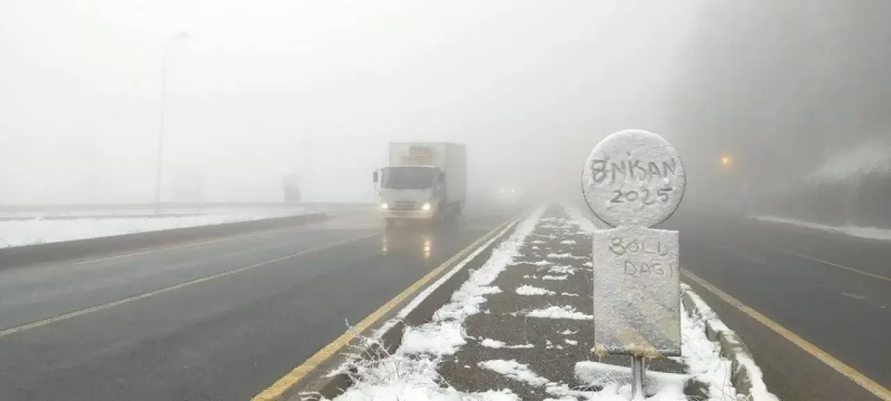 Marmara ve Batı Karadeniz'in yüksek kesimlerinde kar yağışı etkisini sürdürüyor