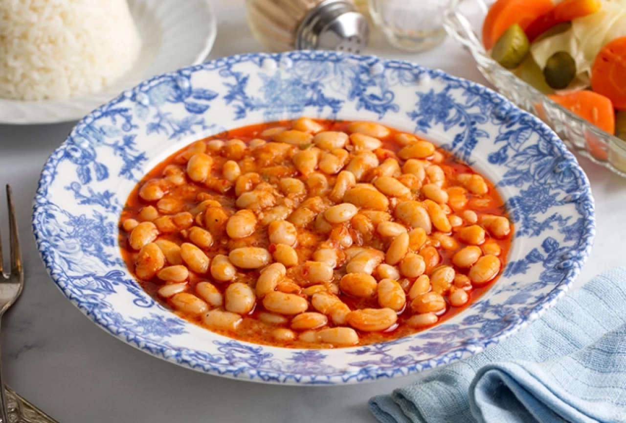 Kuru Fasulye Nasıl Pişirilir? Pratik ve Lezzetli Tarifler