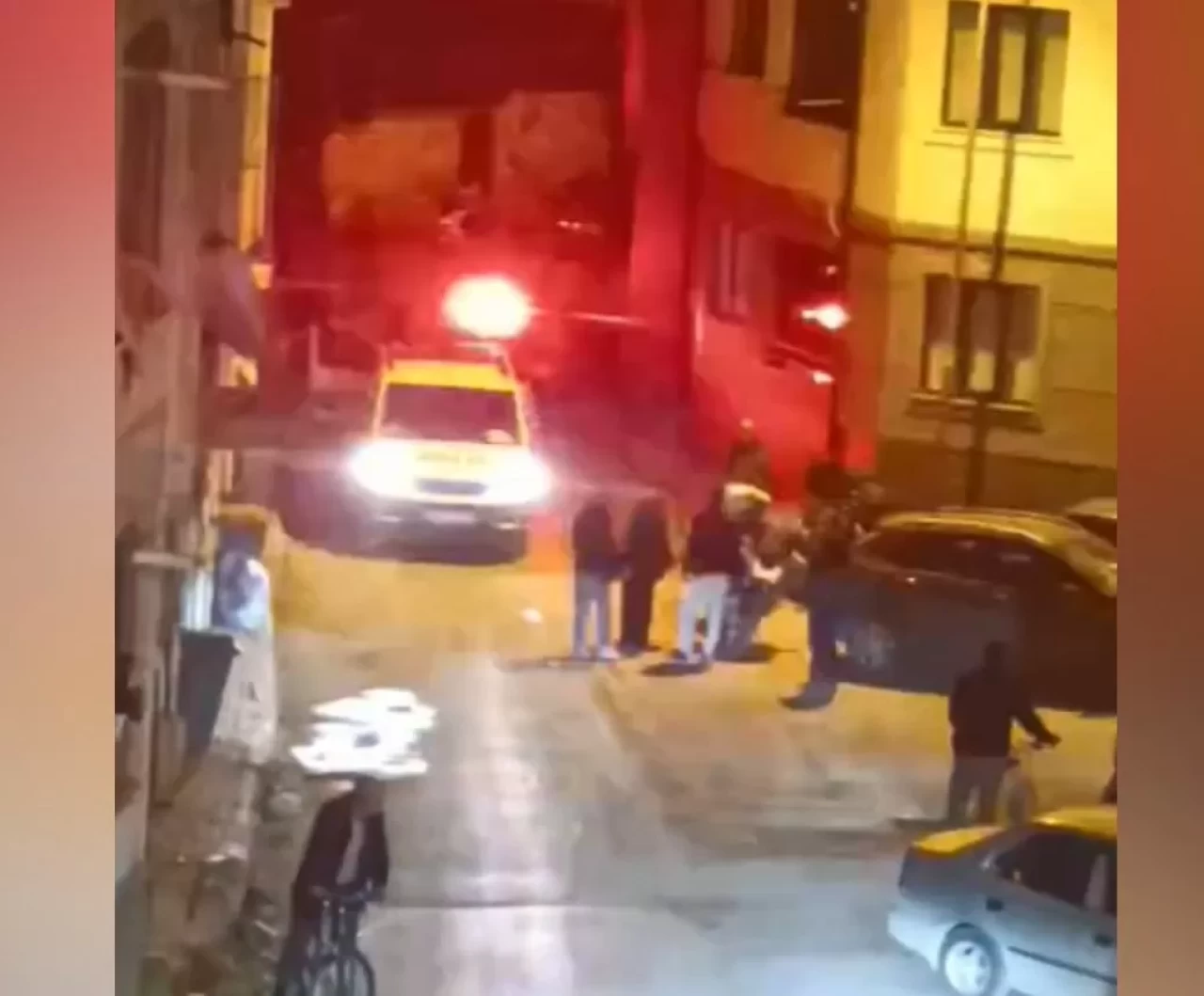 15 yaşındaki çocuk 65 yaşındaki adamı tabancayla vurdu