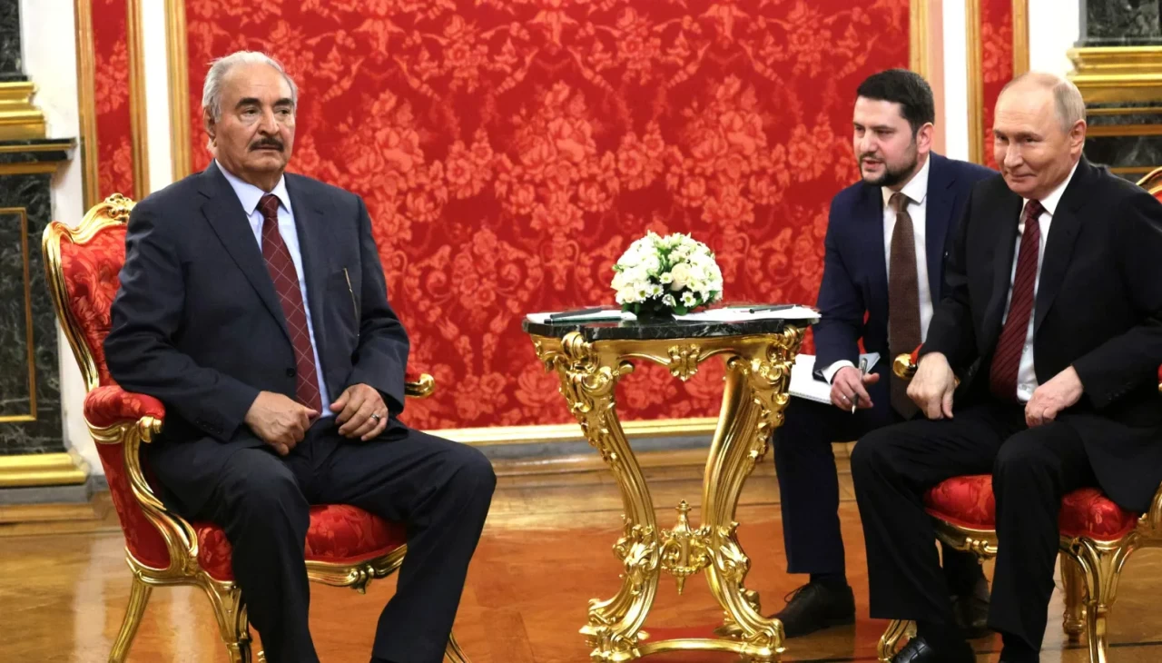Putin, Libya'nın doğusundaki silahlı güçlerin lideri Hafter'i kabul etti