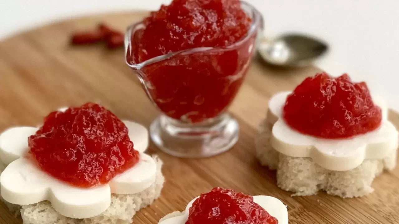 Ayva Marmelatı Nasıl Yapılır? Kışa Hazırlığın En Tatlı Yolu!