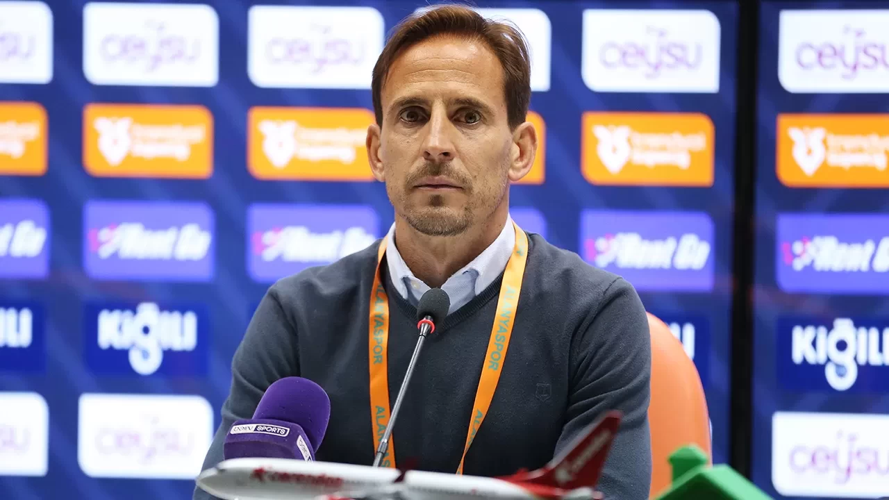 Alanyaspor’da Pereira’dan galibiyet ve gelecek sezon mesajı